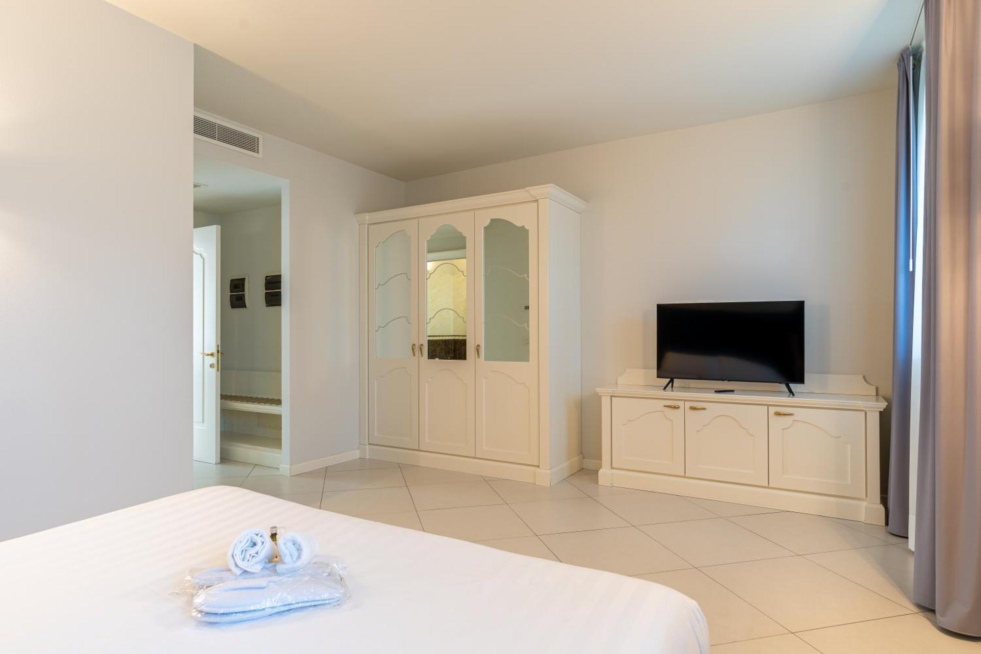 Monastero Resort & Spa Soiano Del Lago Exterior photo